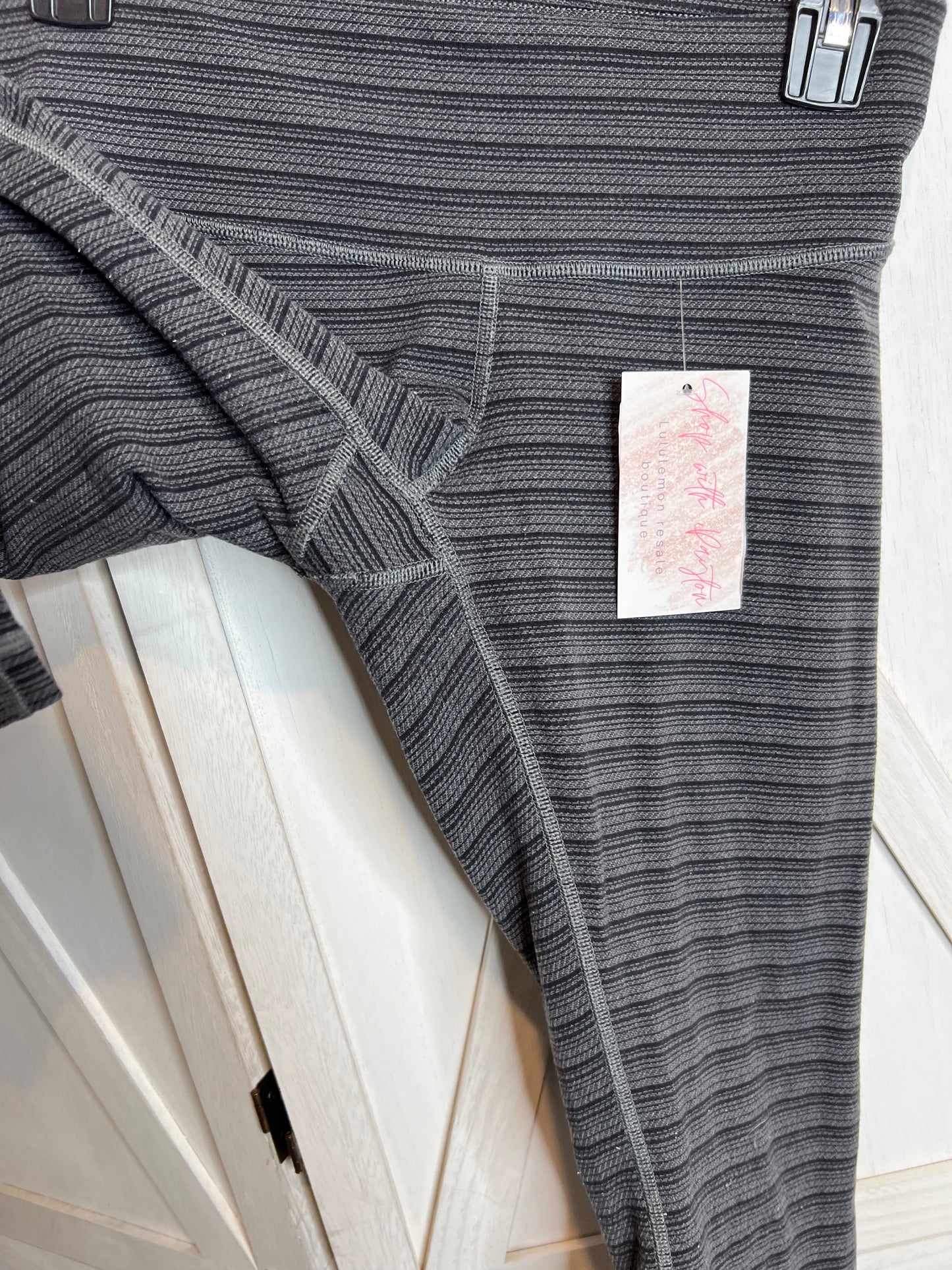 Lululemon leggings*SIZE 6
