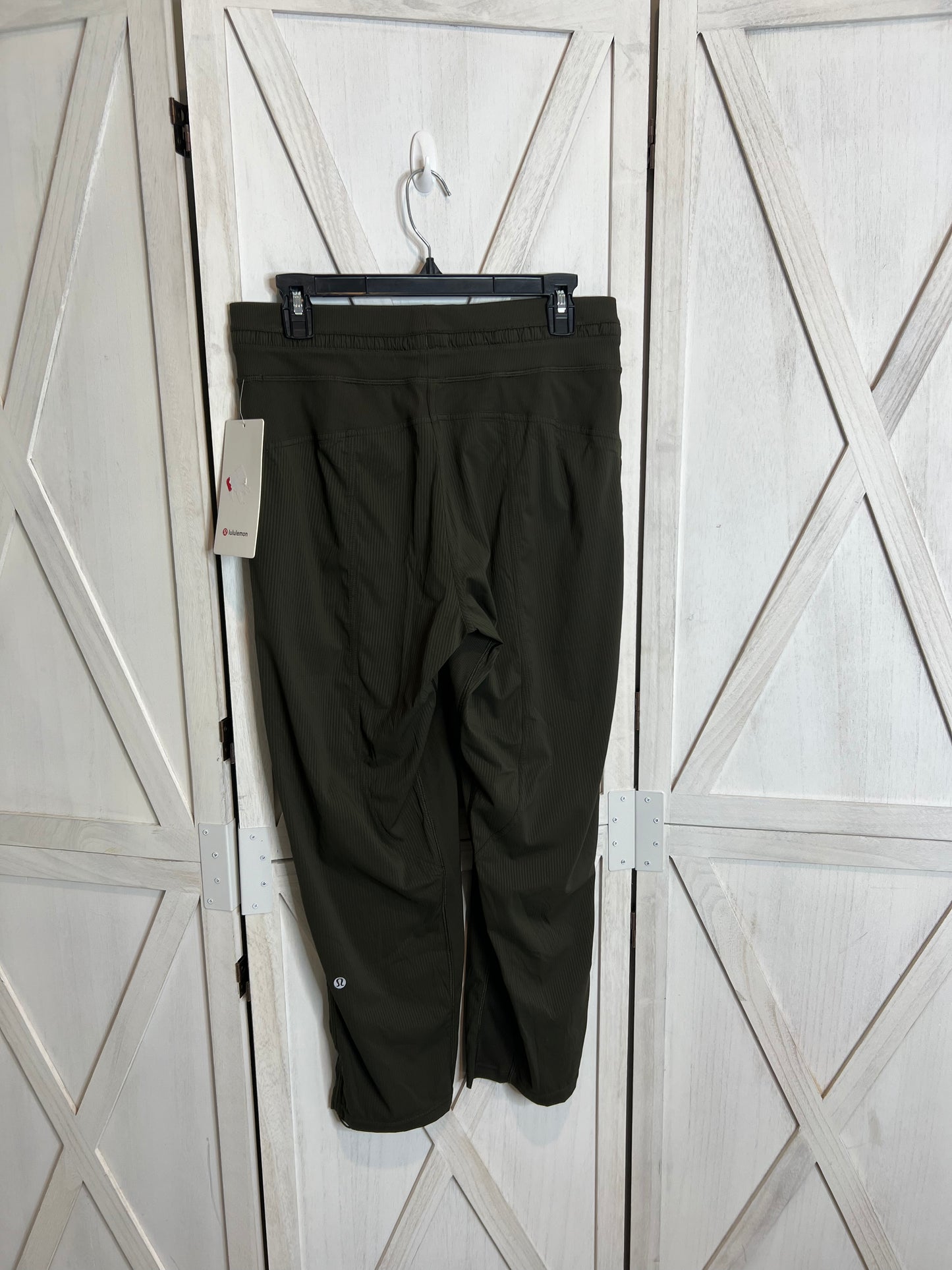 Dance studio crop *SIZE 8