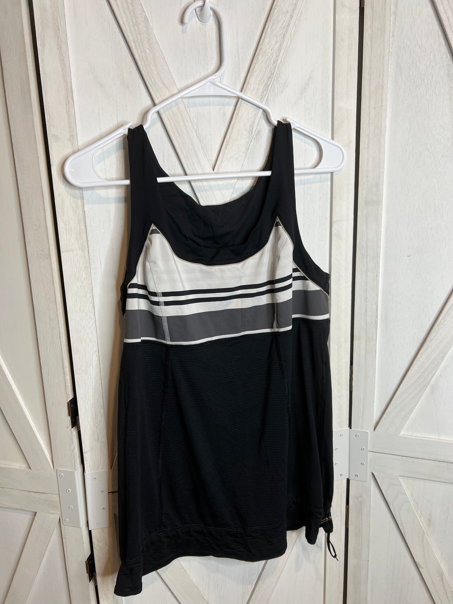 Lululemon tank top *SIZE 8