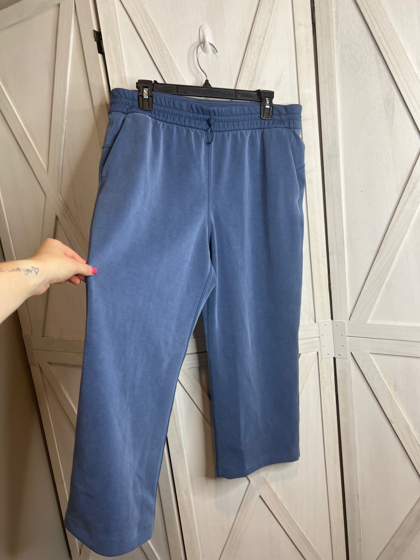 Softstreme High-Rise Crop (new)*SIZE 12