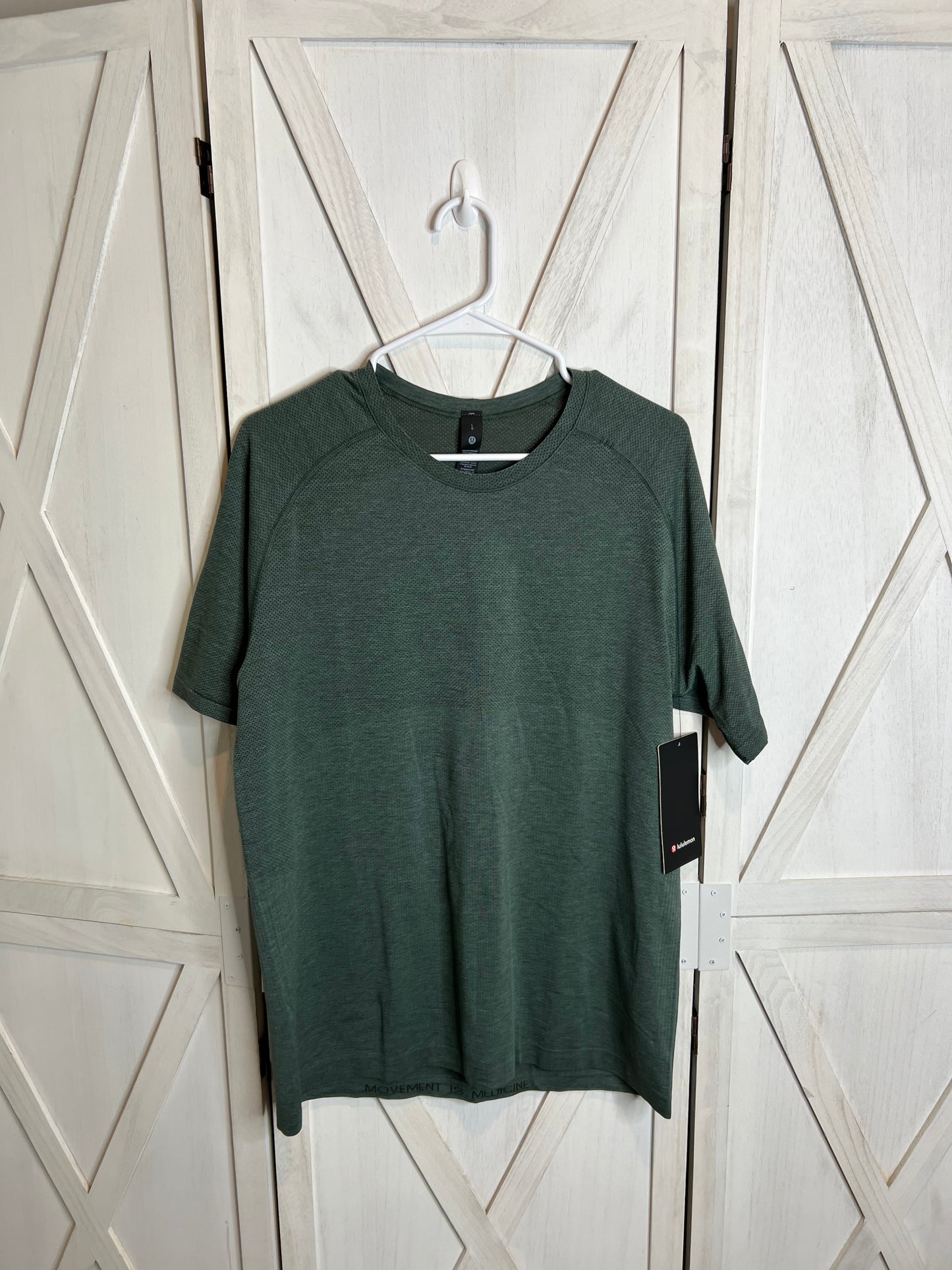 Metal vent tech short sleeve 2.0 *SIZE M •XL