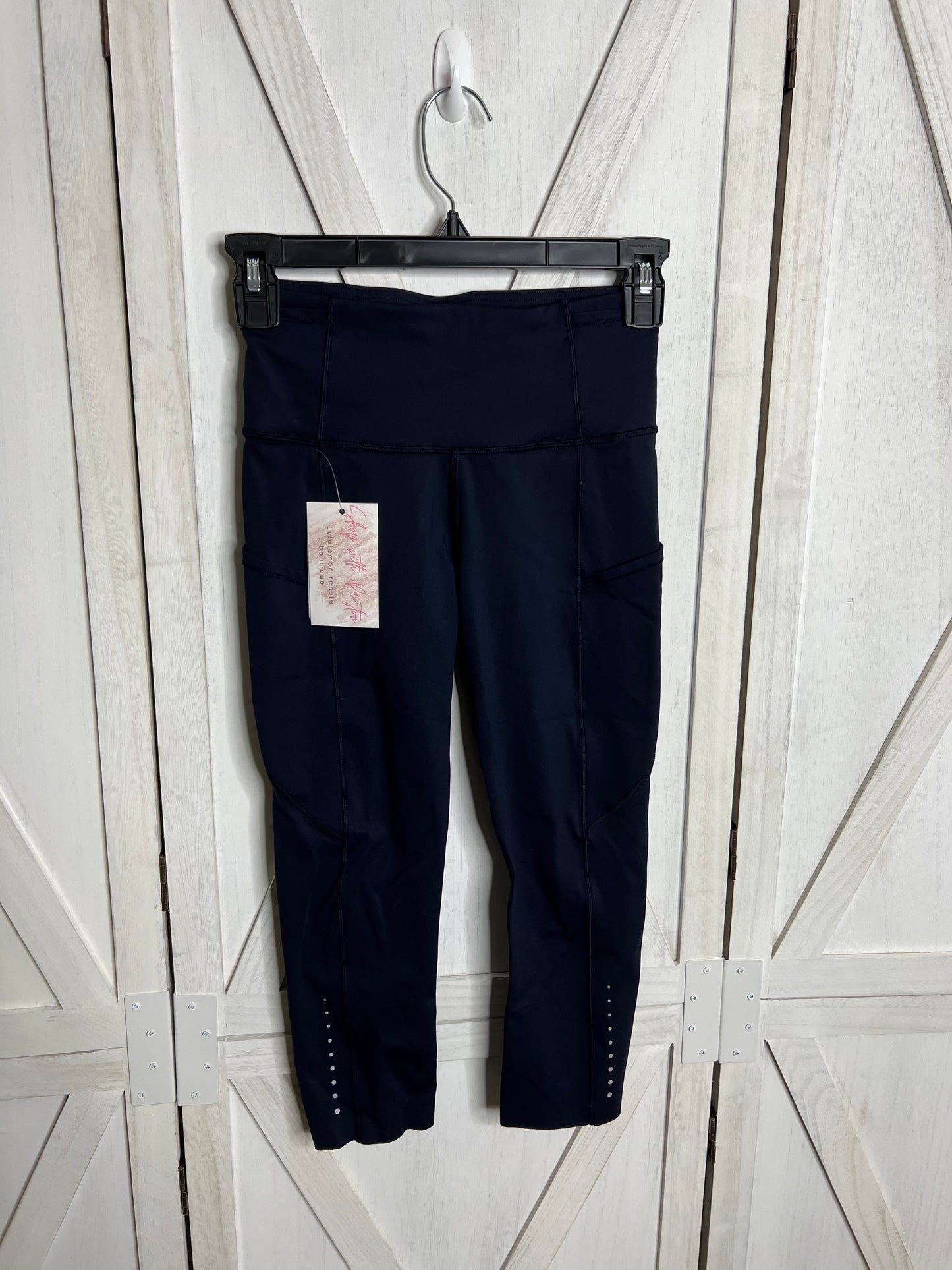 Fast and Free 19” (minor pilling) *SIZE 4