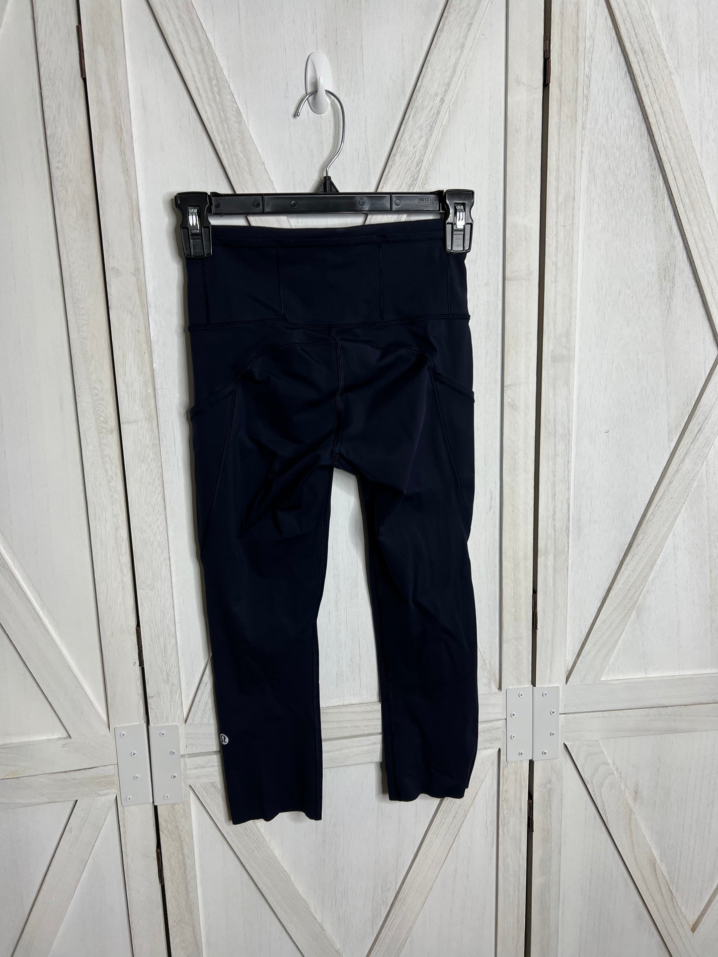 Fast and Free 19” (minor pilling) *SIZE 4