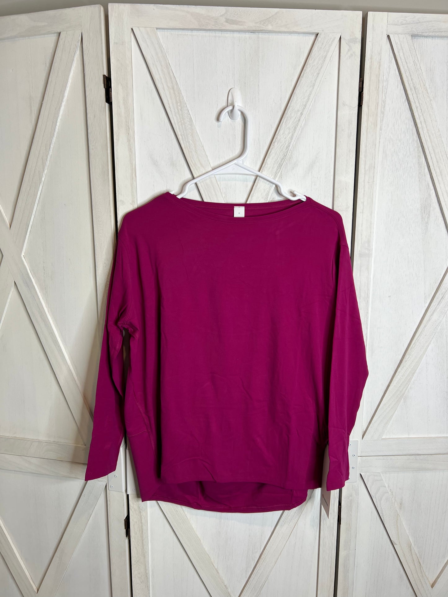 Back in action long sleeve *nulu *SIZE 4