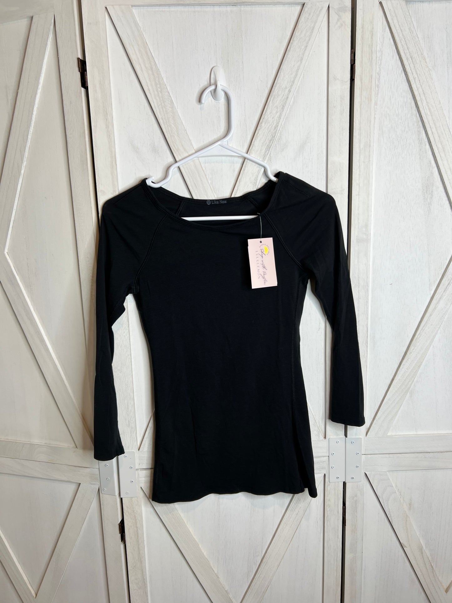 Lululemon open back long sleeve *SIZE 2