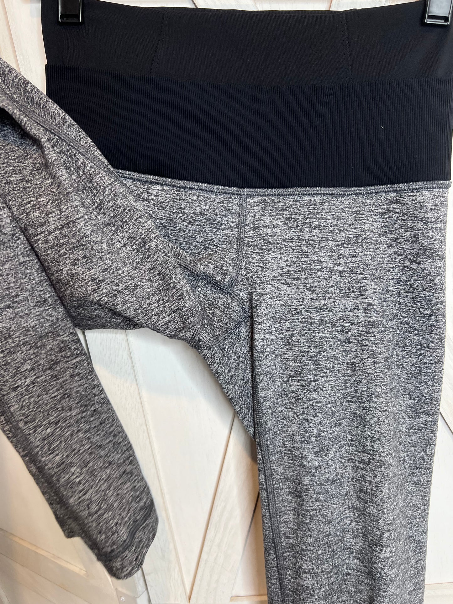 Lululemon yoga pants “33 *SIZE 4