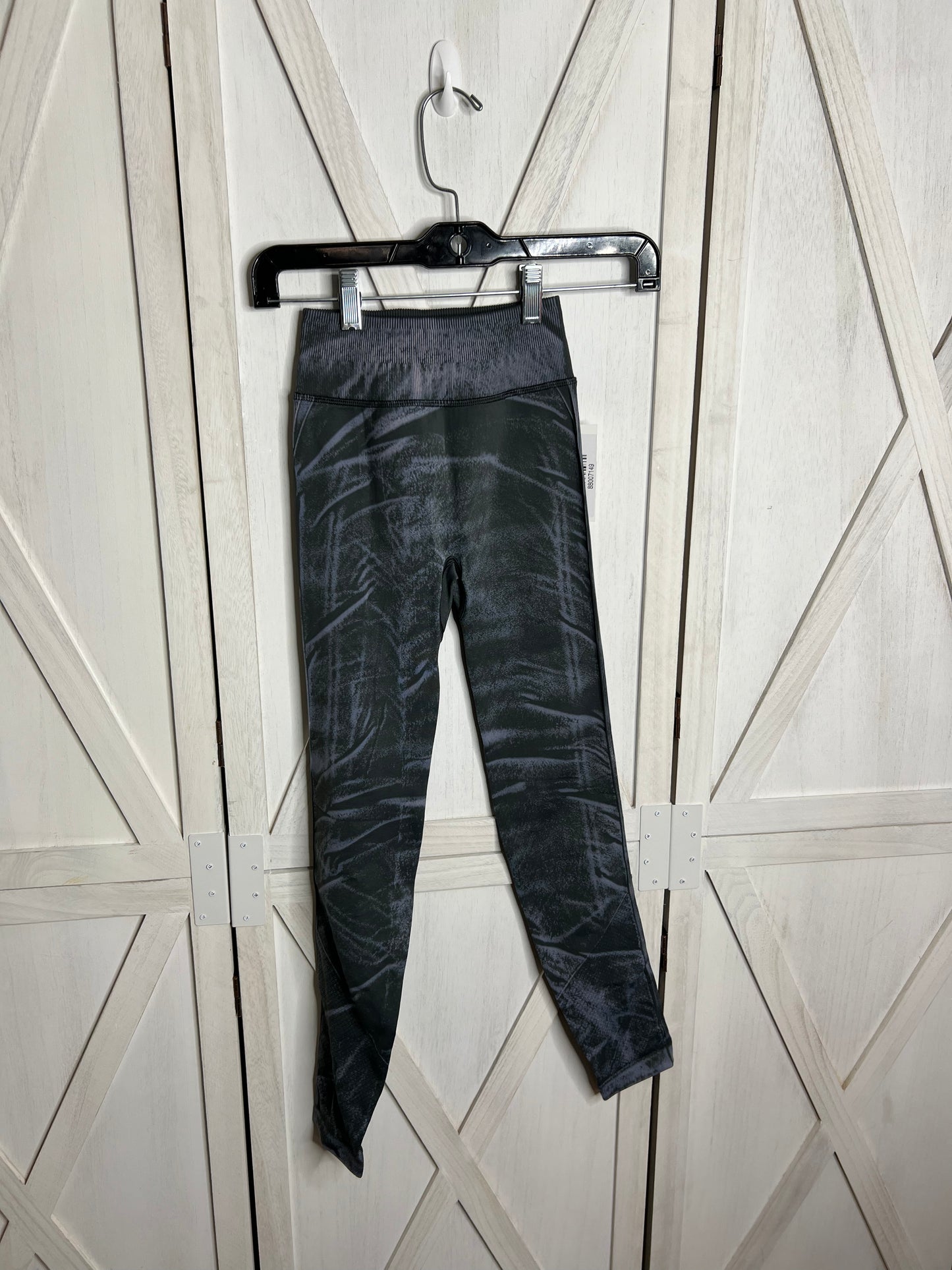 Lululemon leggings 26” *SIZE 2