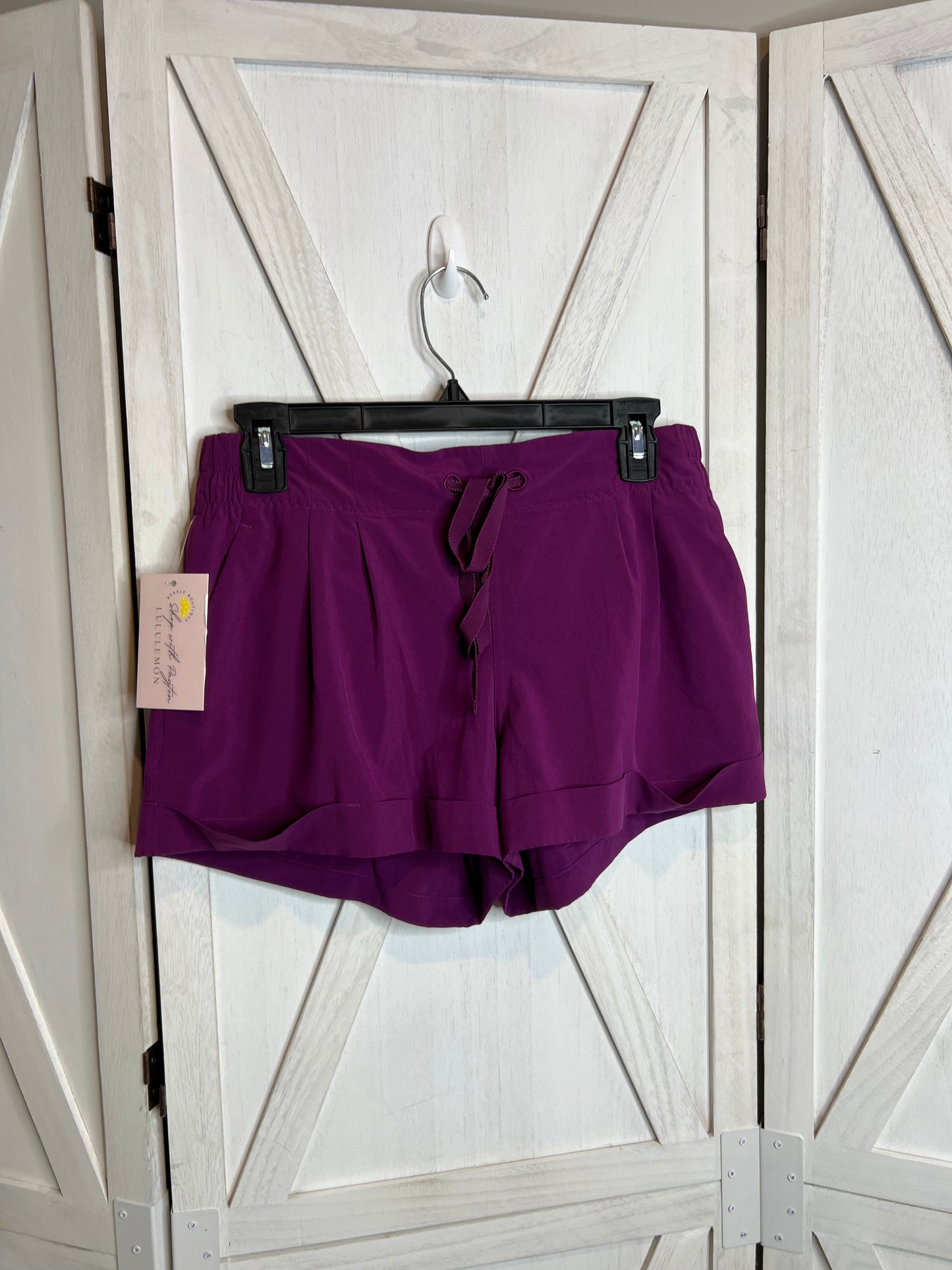 Lululemon Shorts 2.5” *SIZE 8