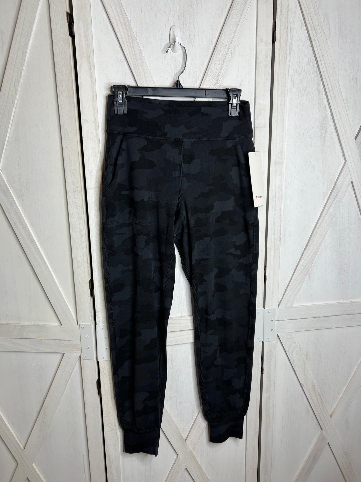 Align HR Jogger * SIZE 6