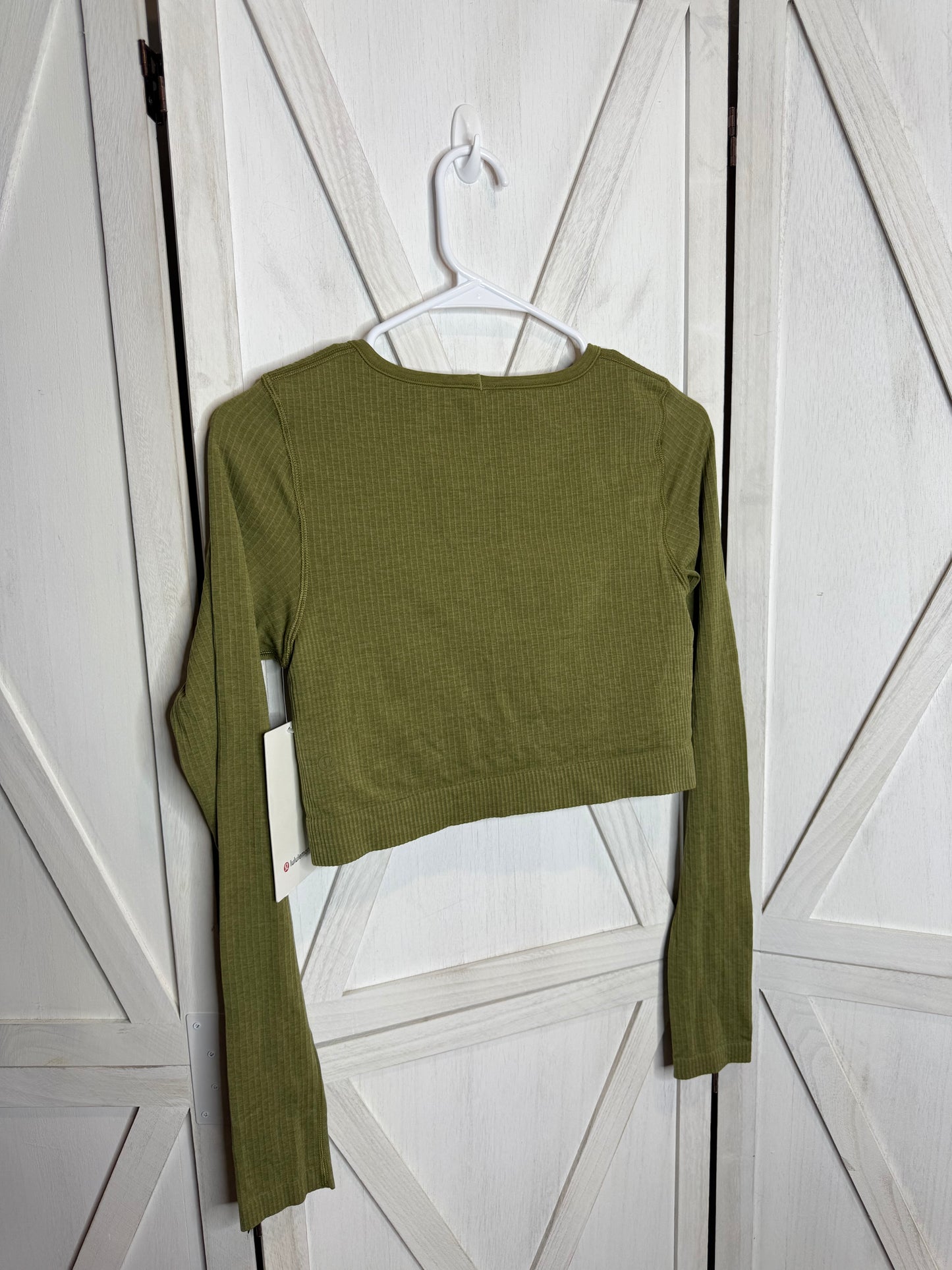 Ebb to street long sleeve *SIZE 8