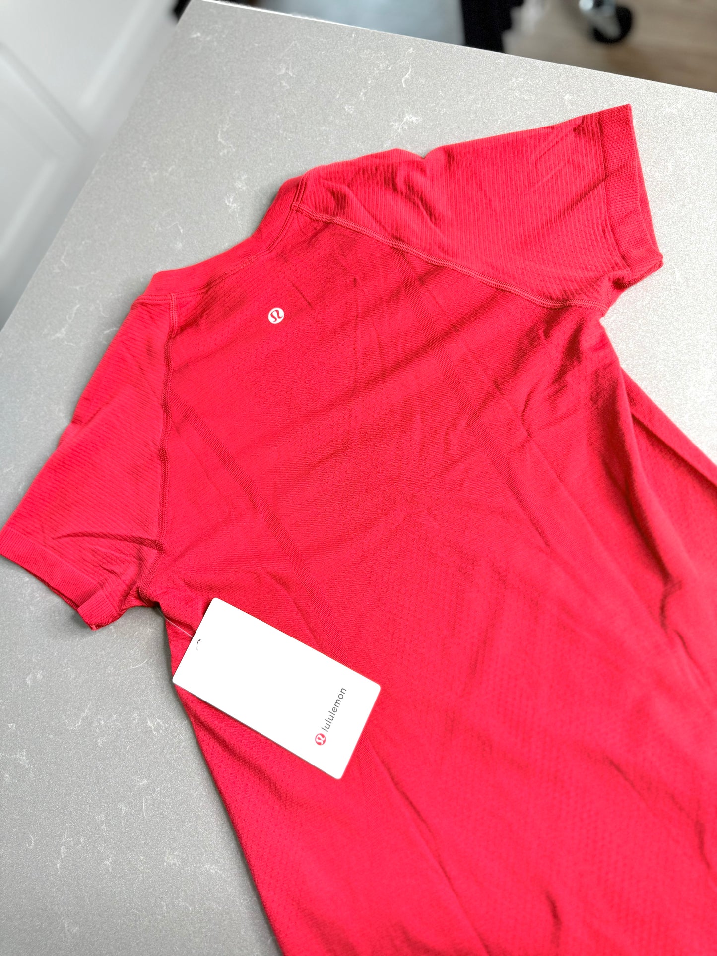 Swiftly Tech Short Sleeve 2.0 *Size 6