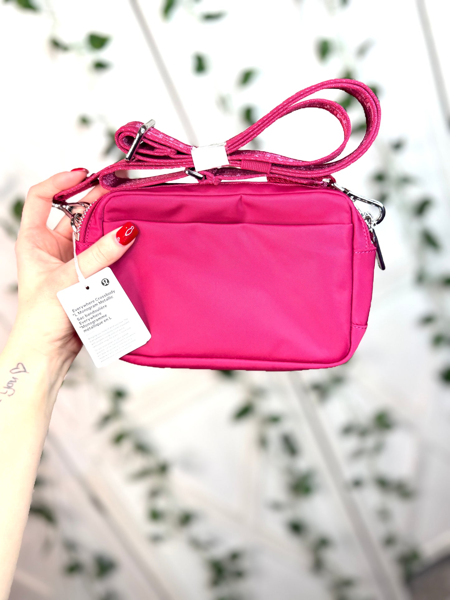 Everywhere Crossbody *L Monogtam Metalic