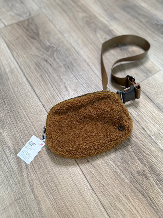 Fleece belt bag