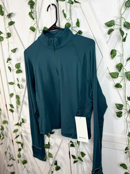 It’s Rulu Run Cropped Half Zip *Size XL