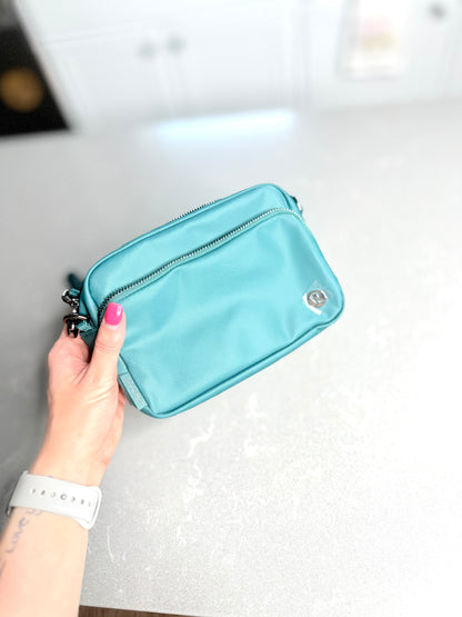 Everywhere Crossbody Bag* Metal Hardware * 2L