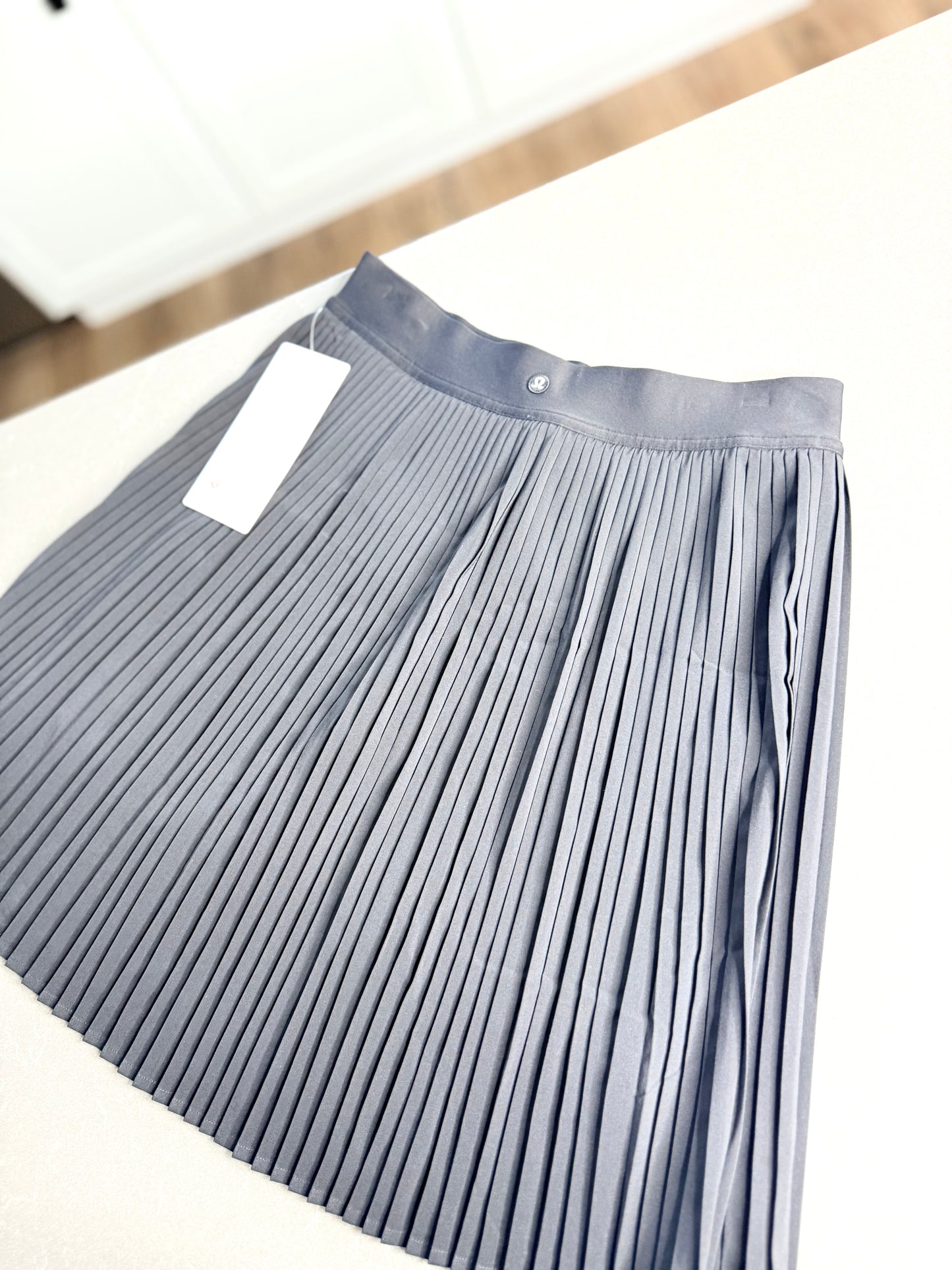 Pleated HR Knee-Length Tennis Skirt *Size S & M