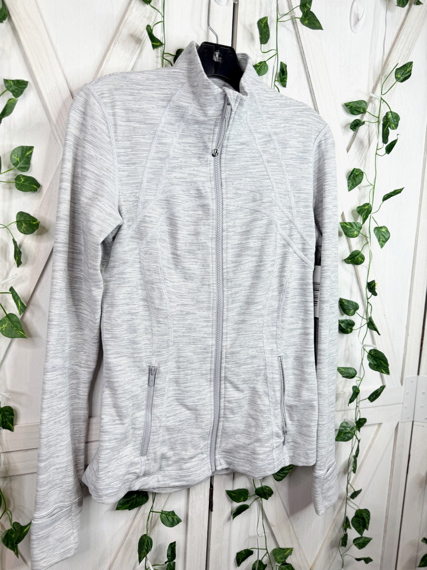 Define Jacket *Size 8
