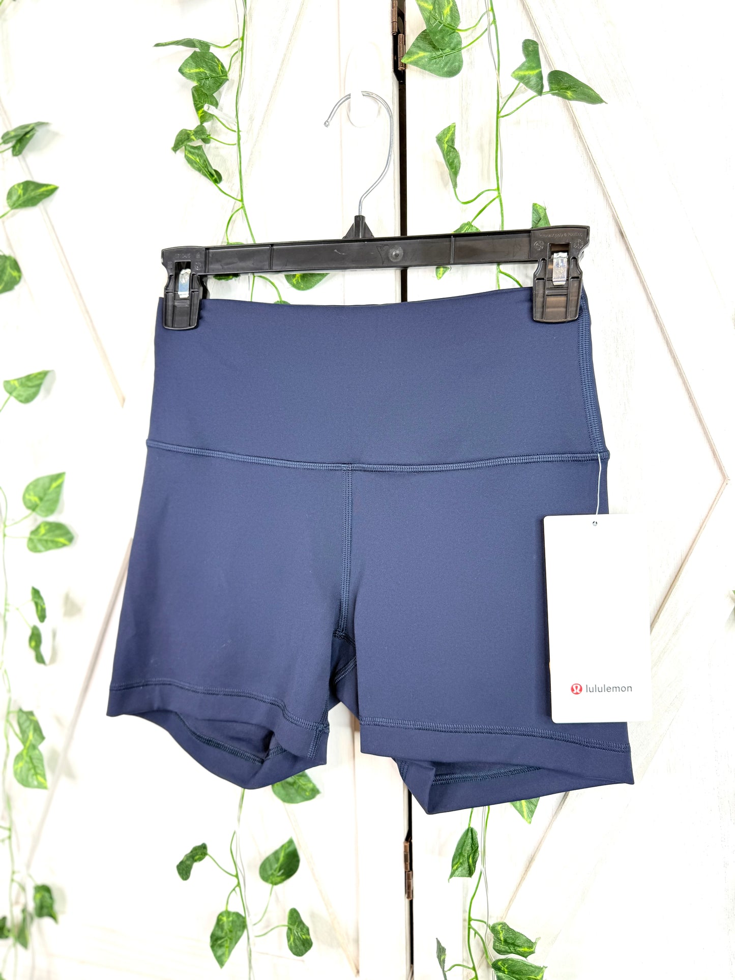 Wunder Train HR Short 4” *Size 6