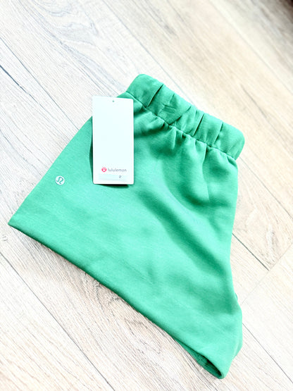 Sleek Spacer Mid-Rise Short 3.5 *Size L