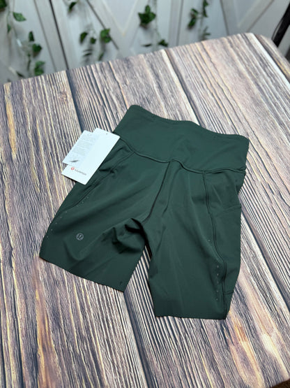 Fast and free HR short 6” pockets