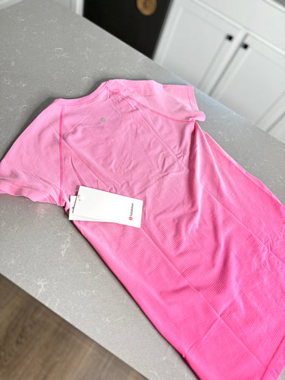 Swiftly Tech Short Sleeve 2.0 *Wash *Size 8