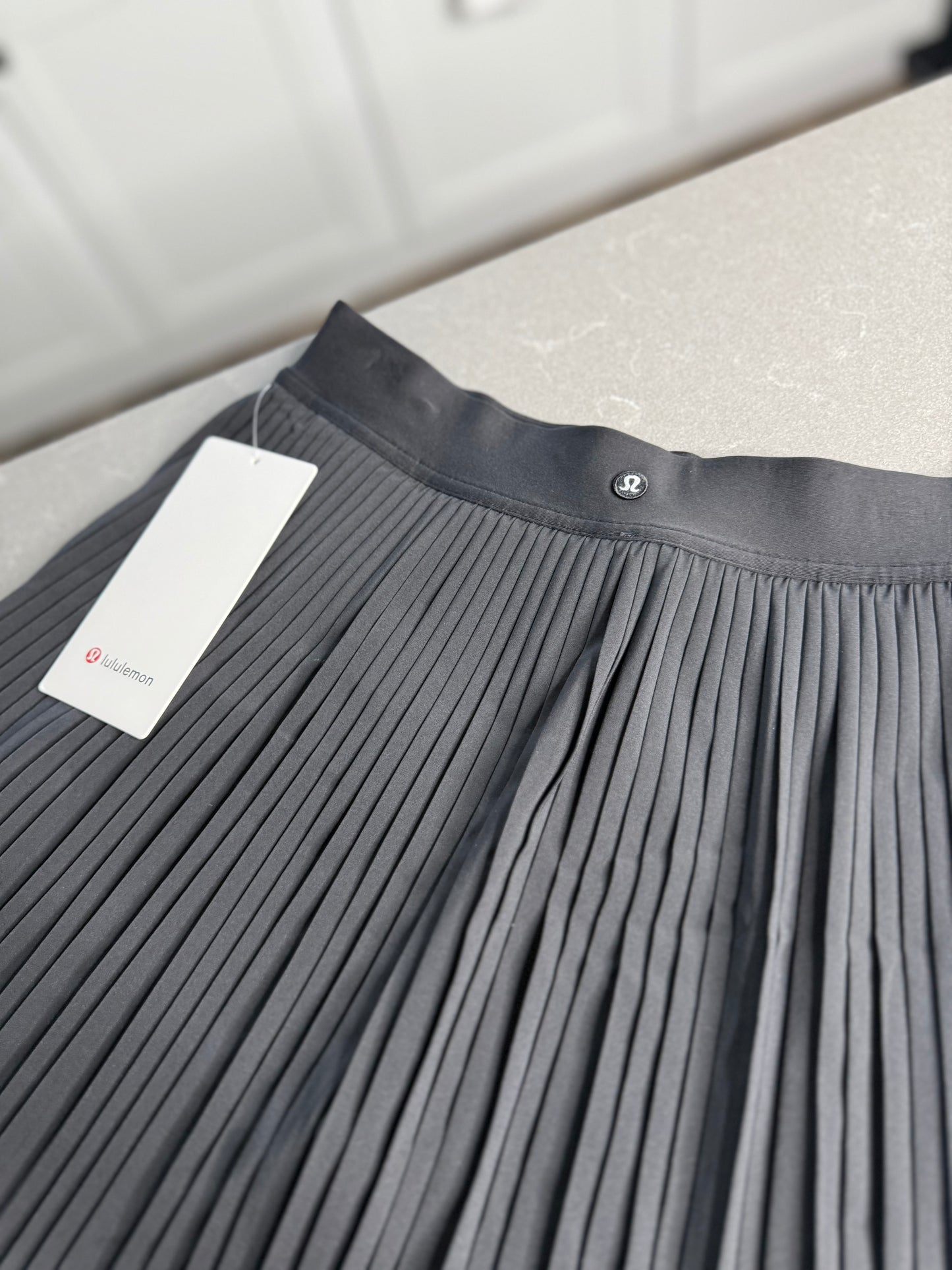Pleated HR Knee-Length Tennis Skirt *Size S & M