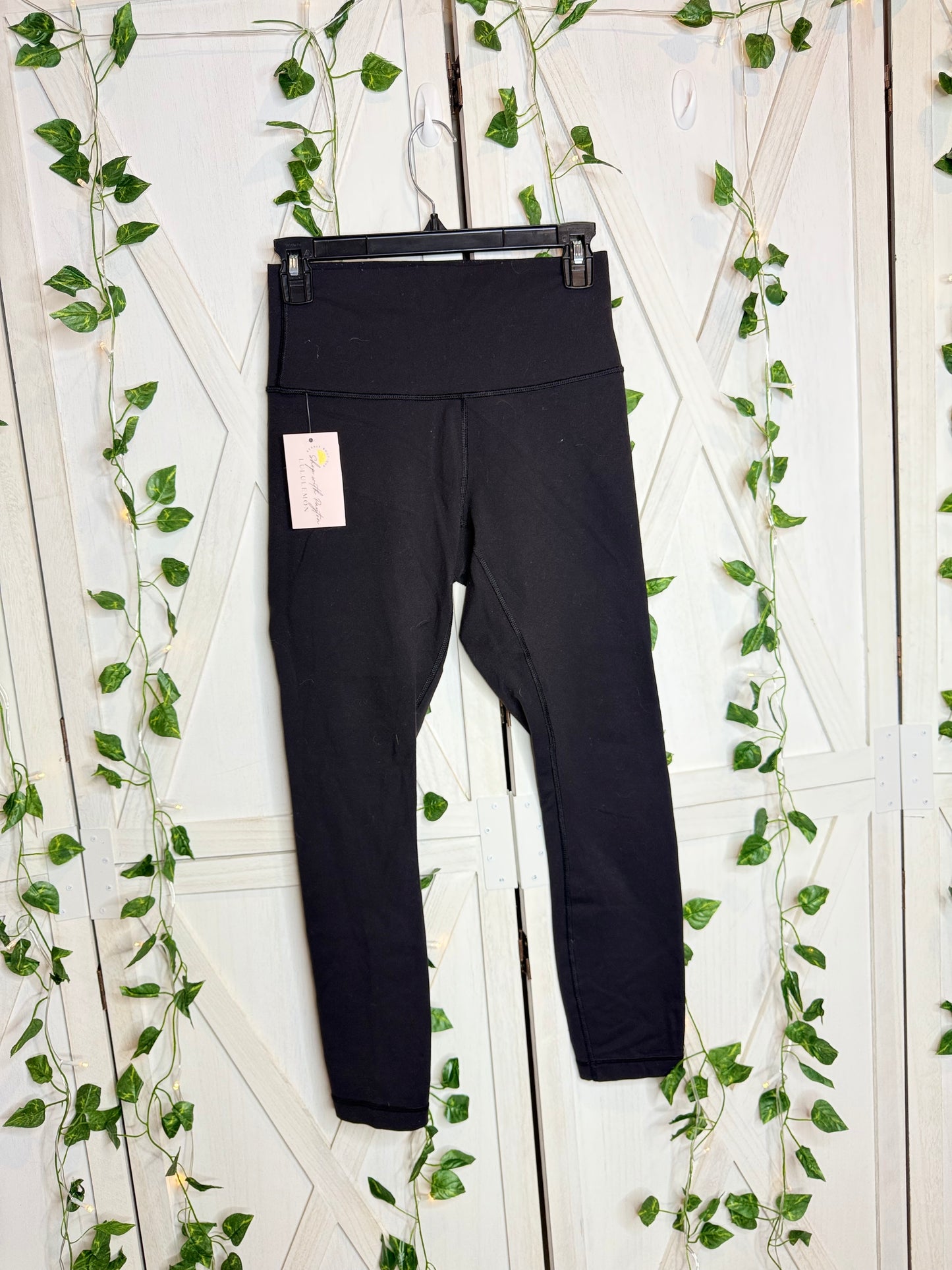 Lululemon leggings 25” *SIZE 6