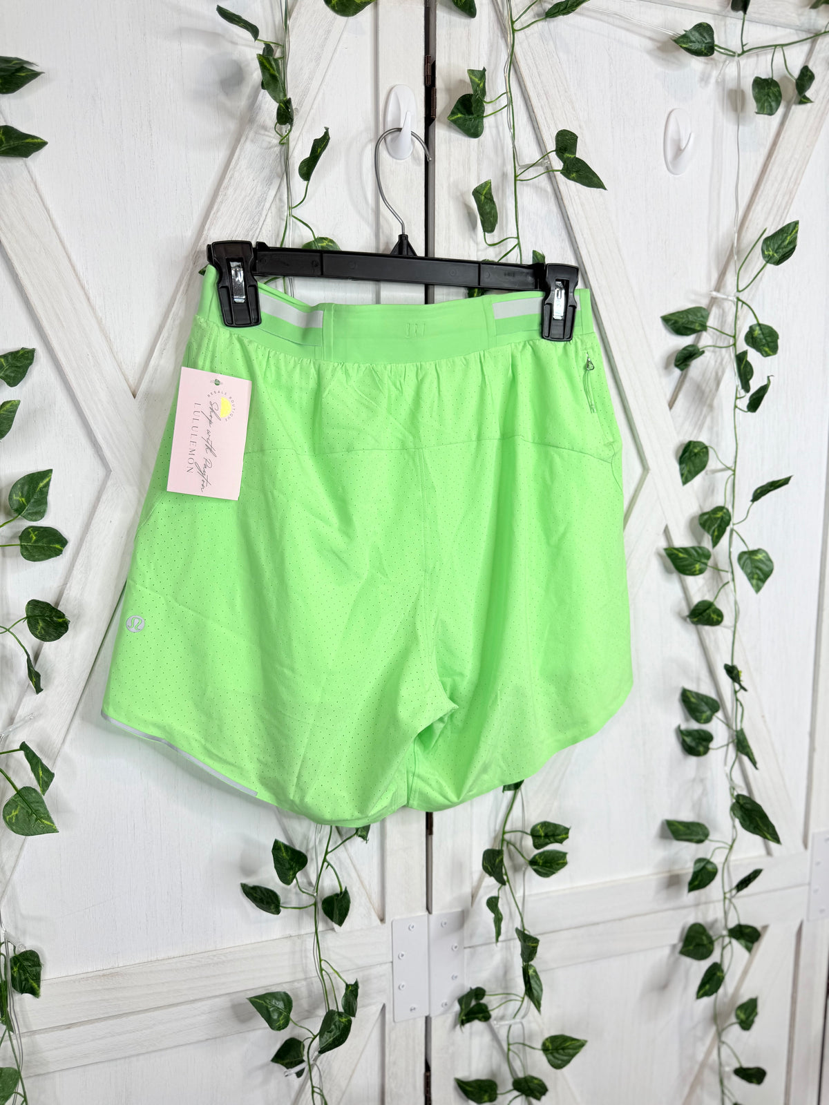 Fast and Free Lined Short 6" *Size S
