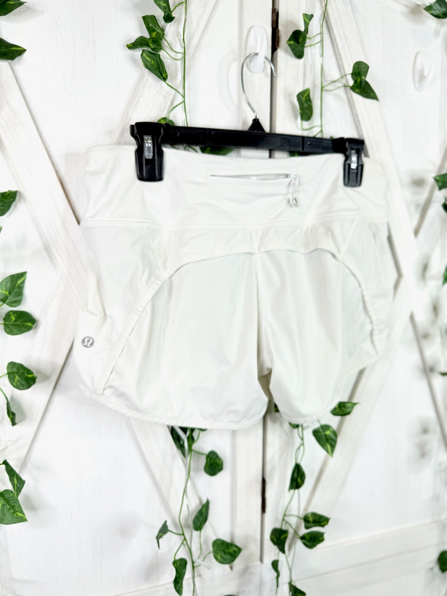 Speed Up Shorts* Size 6