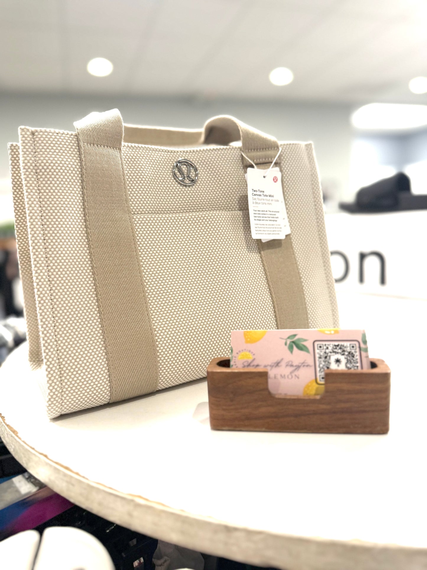 two tone canvas tote￼