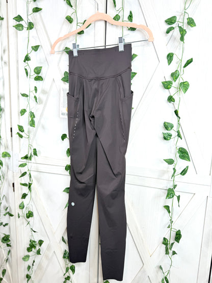 Fast and Free HR Tight 28” *Pockets *Size 2