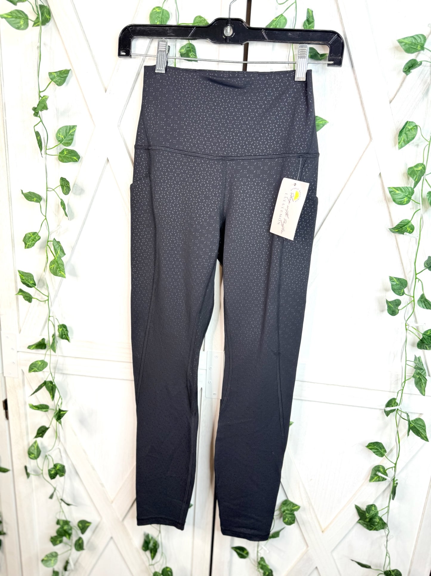Align Pant 25” *Pockets *NEW*Size 4