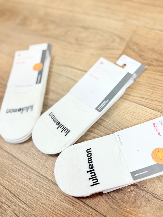 Woman’s Daily Stride No-Show Socks *Size S •M