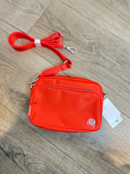 Everywhere Crossbody Bag *Metal Hardware