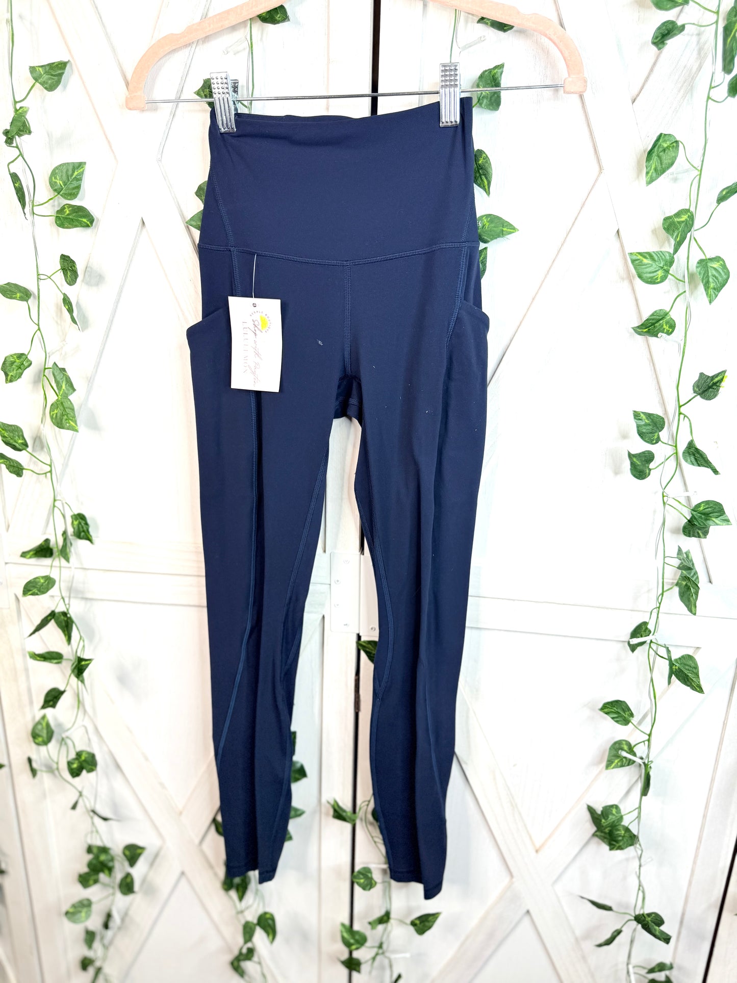 Align Pant Pockets 25" *SIZE 2 - Small stain