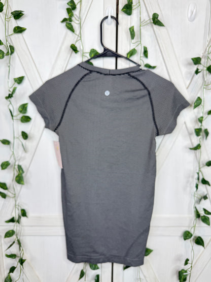 Swiftly short sleeve￼*Size 4