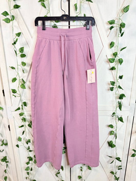 Scuba Mid-Rise Wide-Leg Pant *Regular *Size Xs