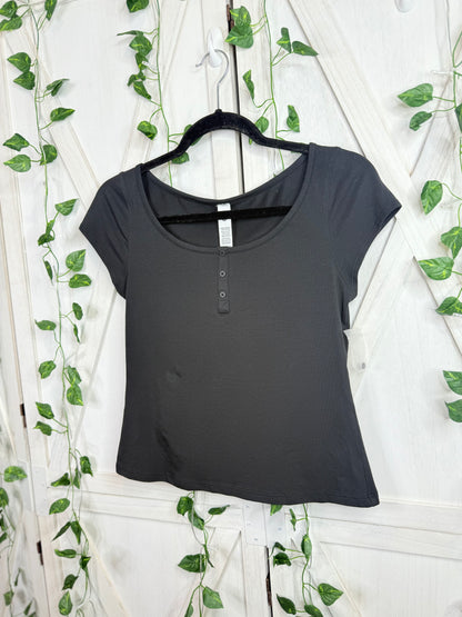 Cap-Sleeve Henley T-Shirt *NEW *Size L