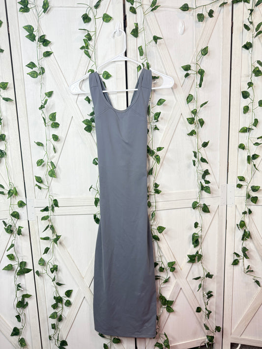 Picnic play dress * Size 8 & 10