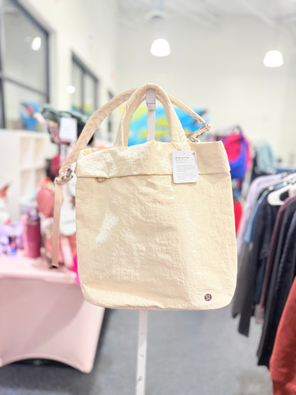 On My Level Tote 20L