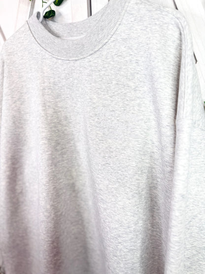 W Big Cozy Oversized Pullover *Graphic *Size XL