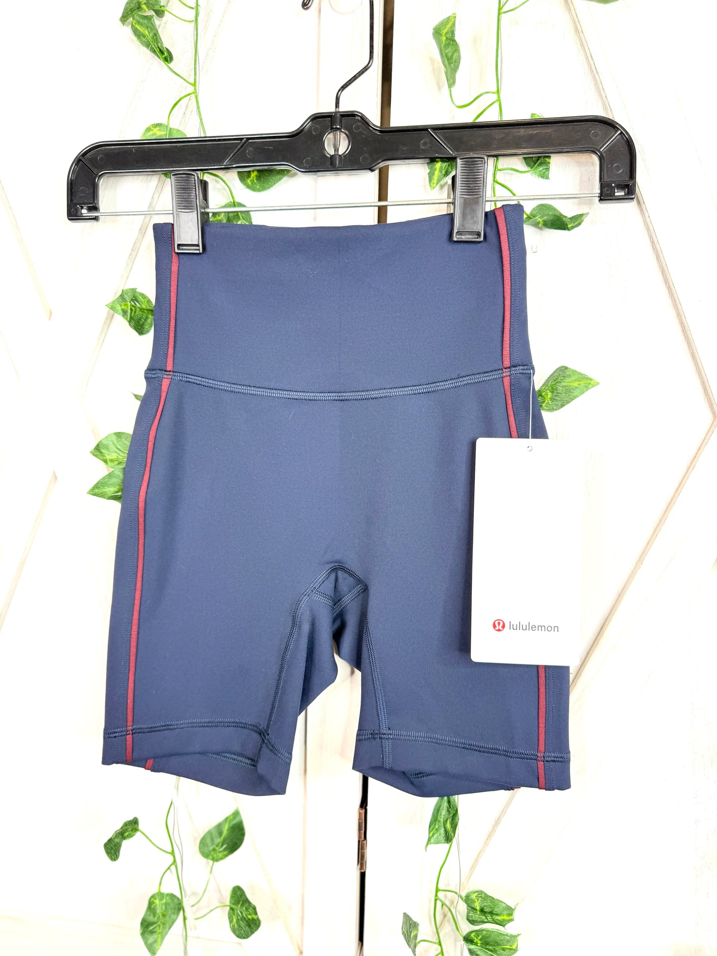 Wunder Train No-Line Piped HR Short 6” *Size 0