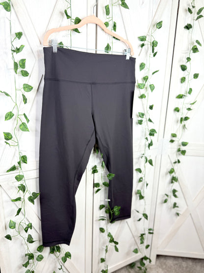 Wunder Train HR Tight 25” * size 18