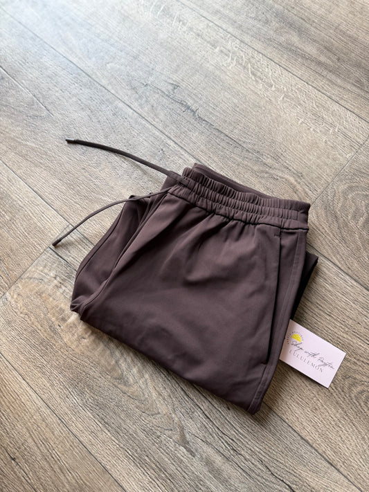 Tapered leg MR pant *Size S