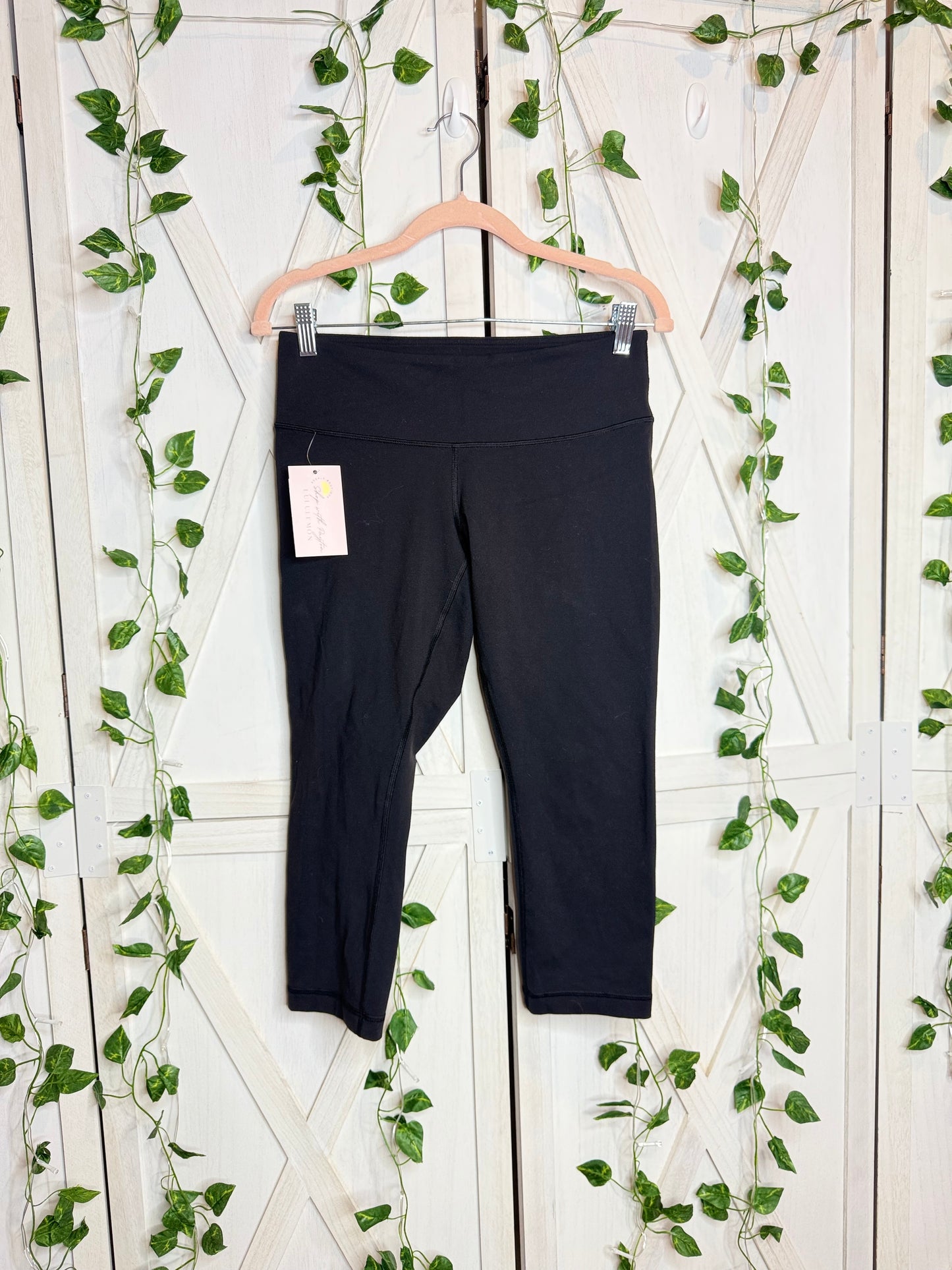 Lululemon leggings 21” *SIZE 8