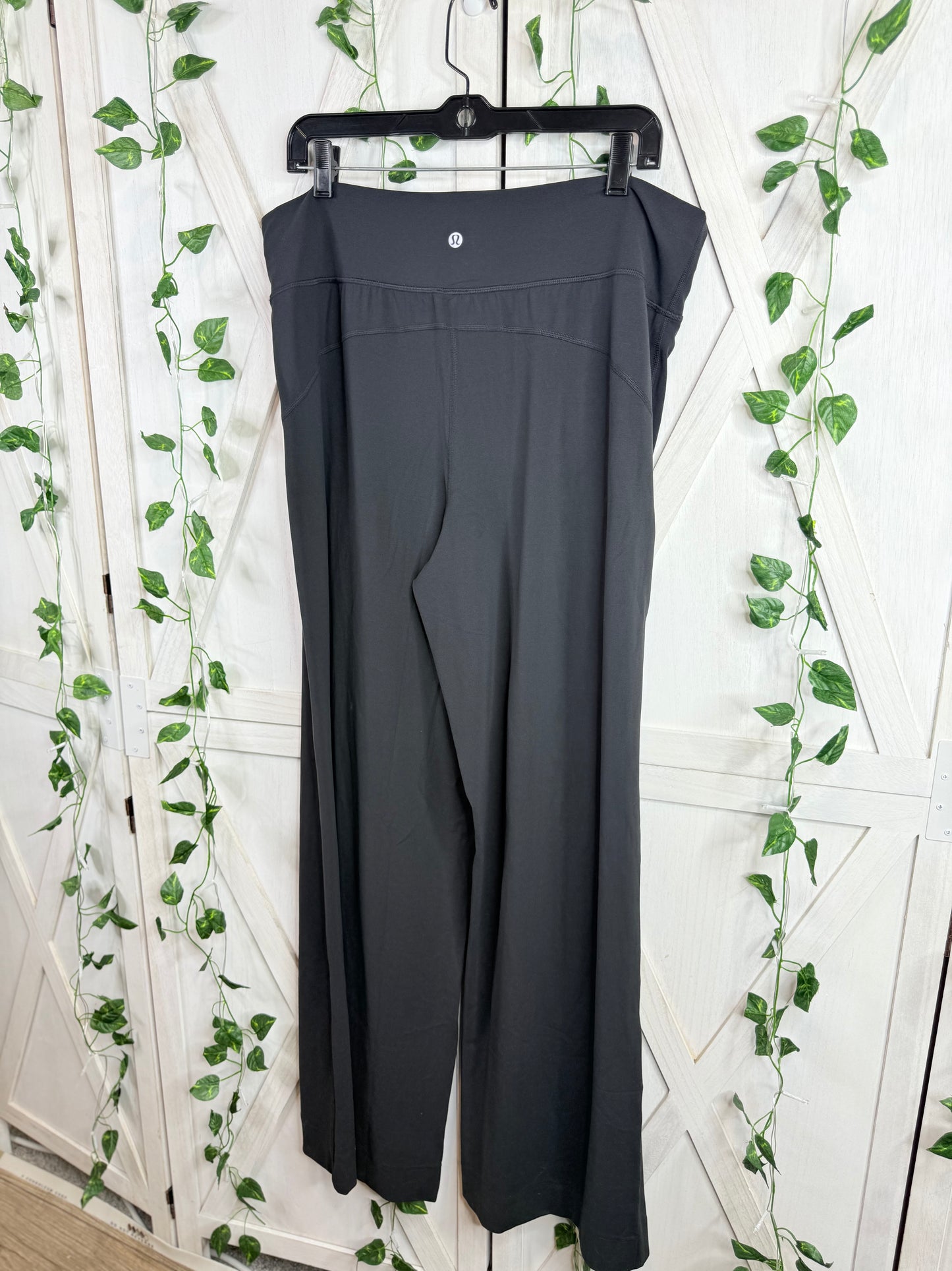 Groove Wide-Leg High-Rise Pant *Regular * Size 14