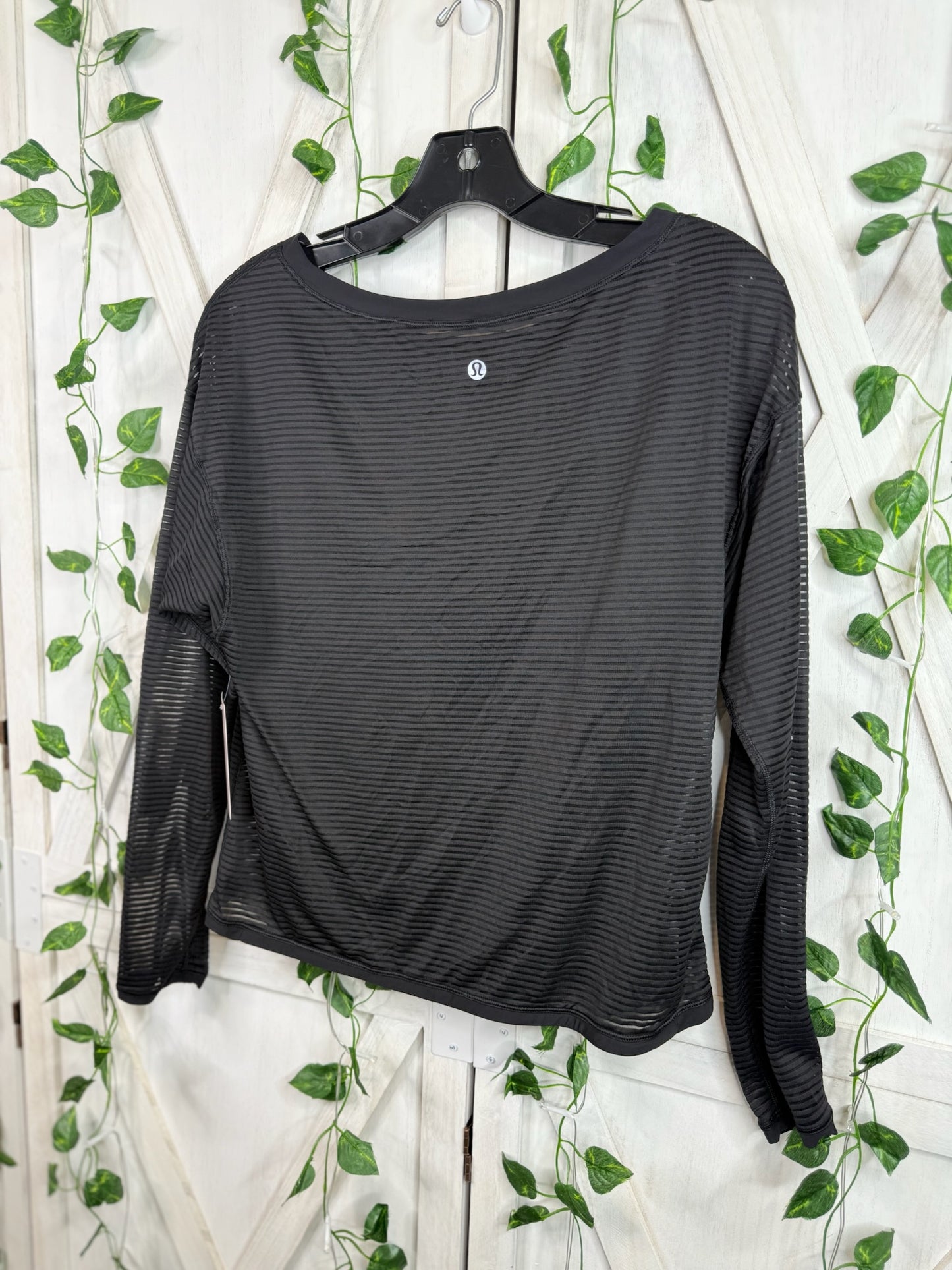 Lululemon Long Sleeve*Size 6