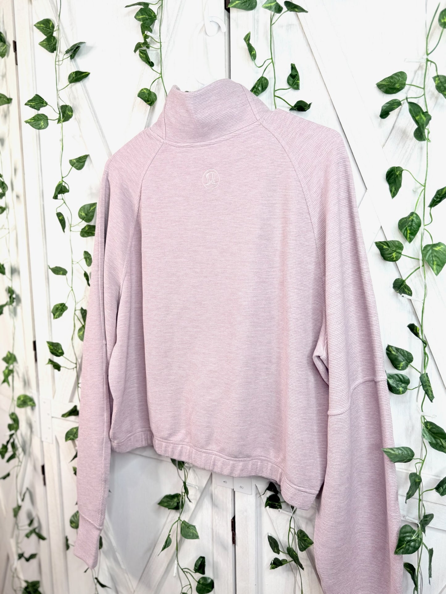 Scuba Cropped 1/2 Zip Funnel Neck *Waffle *Size L