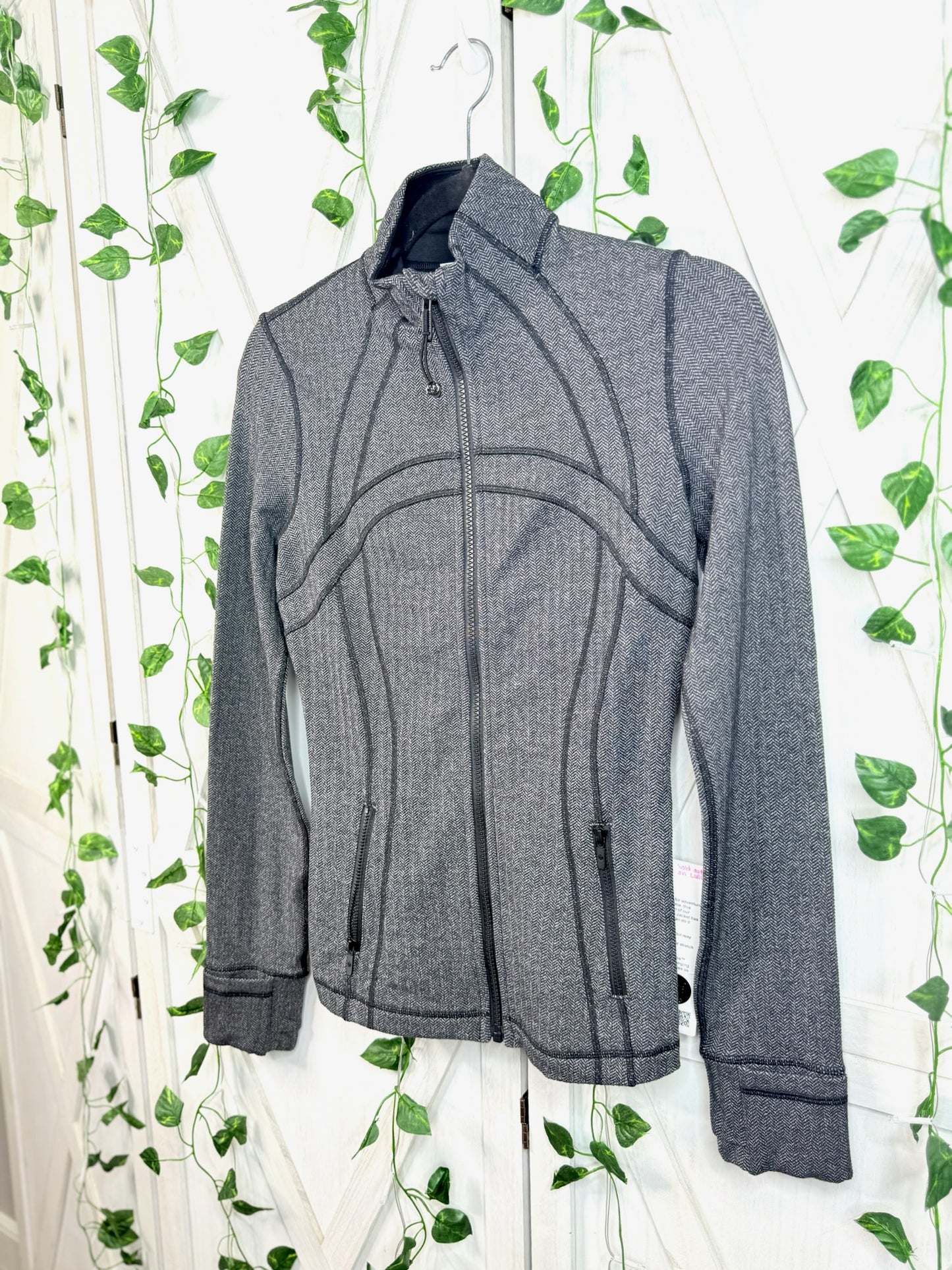Define Jacket * Herringbone *Size 4