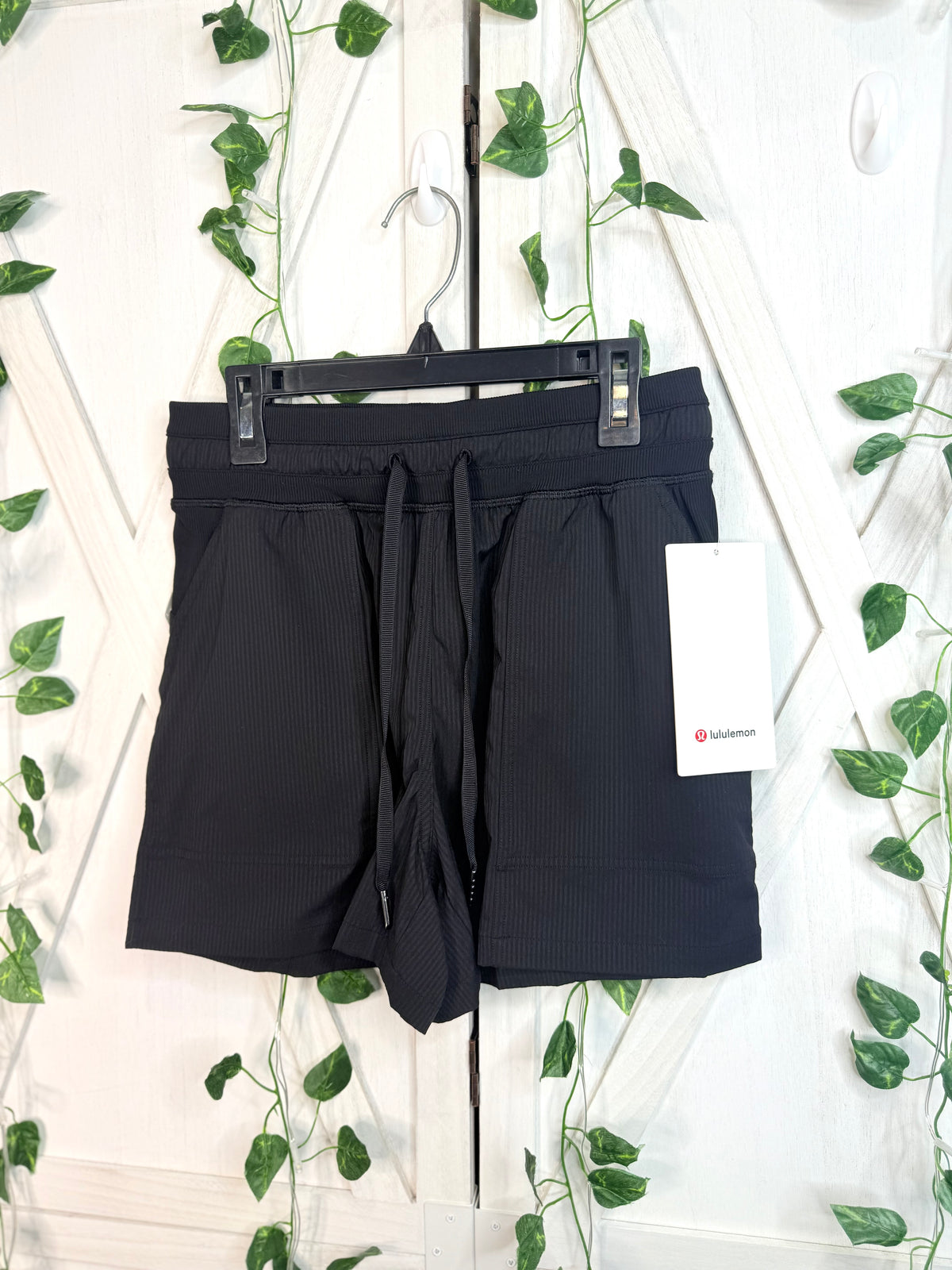 dance studio hr short 3.5”
